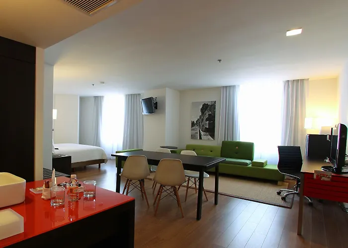 Fiesta Naucalpan Hotel
