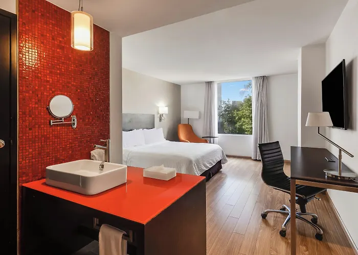 Hotel Fiesta Express Naucalpan 4*